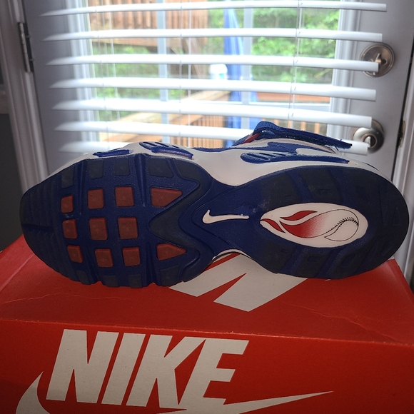 Nike sneakers - Picture 3 of 7